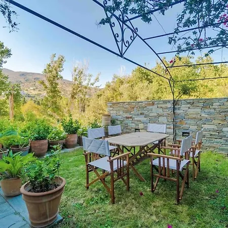 Gialia Beach House With Bbq, 50M From The Sea * Ándros