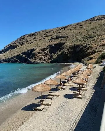 Gialia Beach House With Bbq, 50M From The Sea Ándros