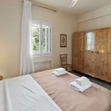 בית נופש Gialia Beach House With Bbq, 50M From The Sea *