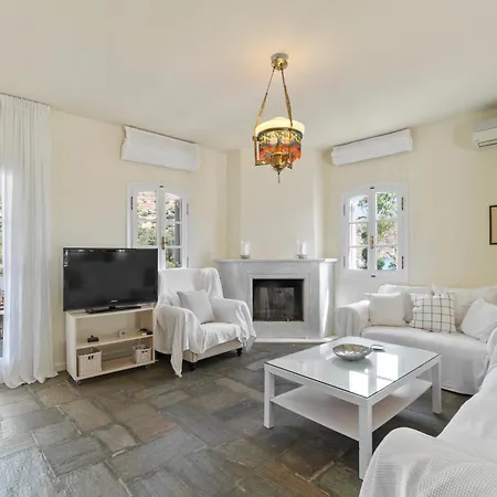 בית נופש Gialia Beach House With Bbq, 50M From The Sea